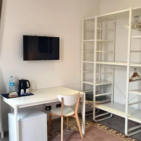 Fortuna Πανσιόν Συρακούσες